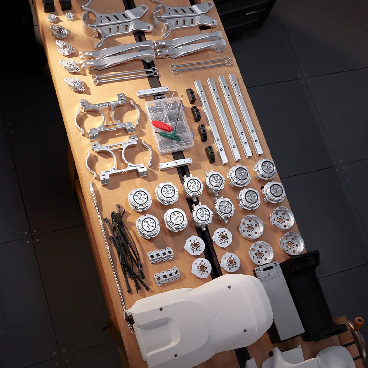 MirrorMe Black Panther X Pro, its modules laid out before assembly